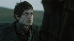 extant_GameOfThrones_4x08-TheMountainAndTheViper_3557