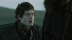 extant_GameOfThrones_4x08-TheMountainAndTheViper_3558