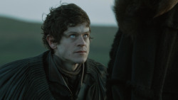 extant_GameOfThrones_4x08-TheMountainAndTheViper_3560