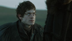 extant_GameOfThrones_4x08-TheMountainAndTheViper_3561