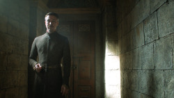 extant_GameOfThrones_4x08-TheMountainAndTheViper_3671