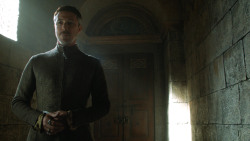 extant_GameOfThrones_4x08-TheMountainAndTheViper_3678