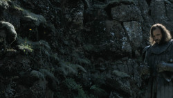 extant_GameOfThrones_4x08-TheMountainAndTheViper_3829