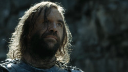 extant_GameOfThrones_4x08-TheMountainAndTheViper_3993