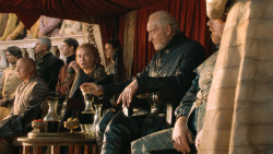 extant_GameOfThrones_4x08-TheMountainAndTheViper_4814