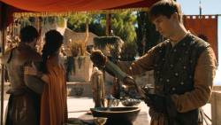 extant_GameOfThrones_4x08-TheMountainAndTheViper_4935