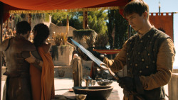 extant_GameOfThrones_4x08-TheMountainAndTheViper_4937