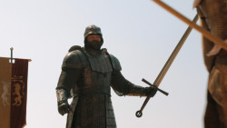 extant_GameOfThrones_4x08-TheMountainAndTheViper_5033