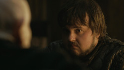 extant_GameOfThrones_4x09-TheWatchersOnTheWall_1059