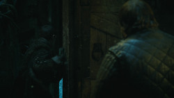 extant_GameOfThrones_4x09-TheWatchersOnTheWall_1134