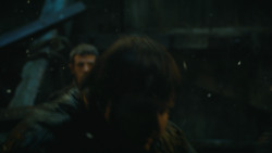 extant_GameOfThrones_4x09-TheWatchersOnTheWall_1215