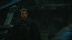 extant_GameOfThrones_4x09-TheWatchersOnTheWall_1216