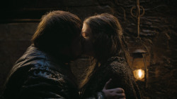 extant_GameOfThrones_4x09-TheWatchersOnTheWall_1650
