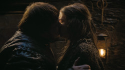 extant_GameOfThrones_4x09-TheWatchersOnTheWall_1651