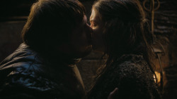 extant_GameOfThrones_4x09-TheWatchersOnTheWall_1655