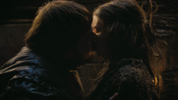 extant_GameOfThrones_4x09-TheWatchersOnTheWall_1659