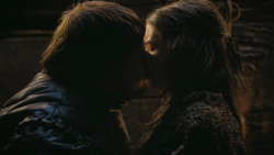 extant_GameOfThrones_4x09-TheWatchersOnTheWall_1660