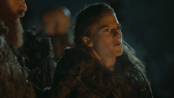 extant_GameOfThrones_4x09-TheWatchersOnTheWall_1946