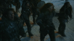 extant_GameOfThrones_4x09-TheWatchersOnTheWall_2058