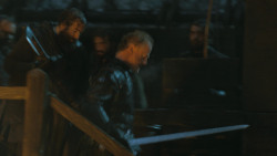 extant_GameOfThrones_4x09-TheWatchersOnTheWall_2444
