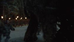 extant_GameOfThrones_4x09-TheWatchersOnTheWall_2572