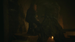 extant_GameOfThrones_4x09-TheWatchersOnTheWall_2969
