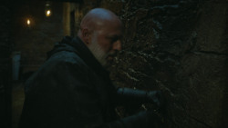 extant_GameOfThrones_4x09-TheWatchersOnTheWall_3014