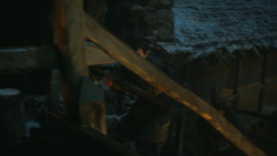 extant_GameOfThrones_4x09-TheWatchersOnTheWall_3041