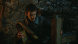 extant_GameOfThrones_4x09-TheWatchersOnTheWall_3044