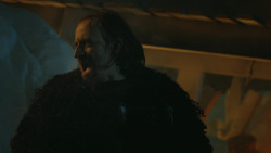extant_GameOfThrones_4x09-TheWatchersOnTheWall_3136
