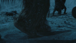 extant_GameOfThrones_4x09-TheWatchersOnTheWall_3167