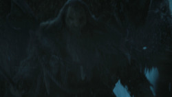 extant_GameOfThrones_4x09-TheWatchersOnTheWall_3174