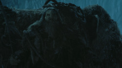 extant_GameOfThrones_4x09-TheWatchersOnTheWall_3178