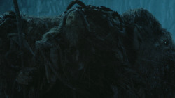 extant_GameOfThrones_4x09-TheWatchersOnTheWall_3179