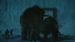 extant_GameOfThrones_4x09-TheWatchersOnTheWall_3189