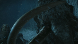 extant_GameOfThrones_4x09-TheWatchersOnTheWall_3198