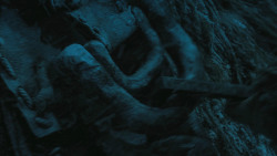 extant_GameOfThrones_4x09-TheWatchersOnTheWall_3238