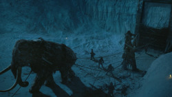 extant_GameOfThrones_4x09-TheWatchersOnTheWall_3271