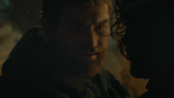 extant_GameOfThrones_4x09-TheWatchersOnTheWall_3319
