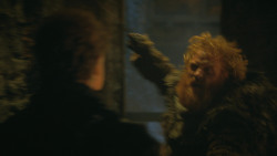 extant_GameOfThrones_4x09-TheWatchersOnTheWall_3411