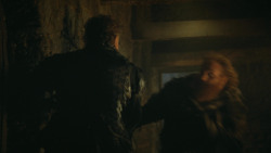 extant_GameOfThrones_4x09-TheWatchersOnTheWall_3419