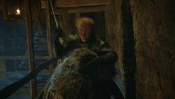 extant_GameOfThrones_4x09-TheWatchersOnTheWall_3427