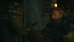 extant_GameOfThrones_4x09-TheWatchersOnTheWall_3443