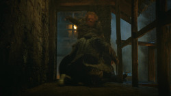 extant_GameOfThrones_4x09-TheWatchersOnTheWall_3464