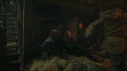 extant_GameOfThrones_4x09-TheWatchersOnTheWall_3468