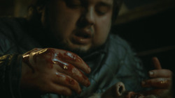 extant_GameOfThrones_4x09-TheWatchersOnTheWall_3475