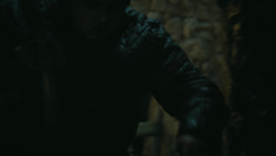 extant_GameOfThrones_4x09-TheWatchersOnTheWall_3511