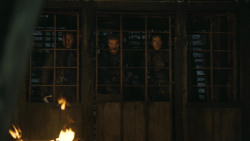 extant_GameOfThrones_4x09-TheWatchersOnTheWall_3573