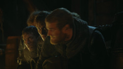 extant_GameOfThrones_4x09-TheWatchersOnTheWall_3594