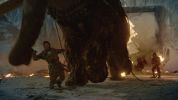 extant_GameOfThrones_4x09-TheWatchersOnTheWall_3707